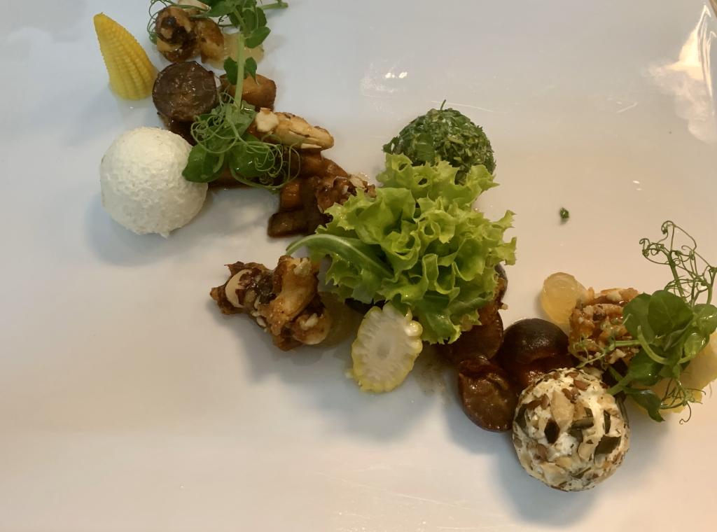 Aberseer Schafskäse Apfel-Balsamico-Trauben karamelisierte Nüsse